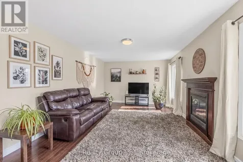 400 Nestleton Street Ottawa ON K4A 0W2