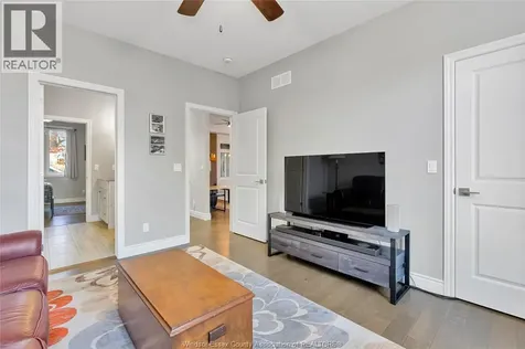 295 Crystal Bay Drive Amherstburg ON N9V 4A6