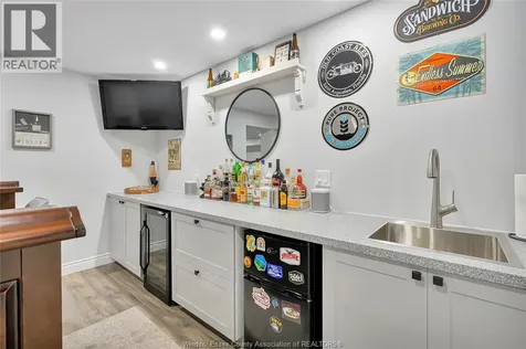 295 Crystal Bay Drive Amherstburg ON N9V 4A6