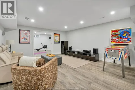 295 Crystal Bay Drive Amherstburg ON N9V 4A6