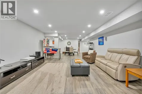 295 Crystal Bay Drive Amherstburg ON N9V 4A6