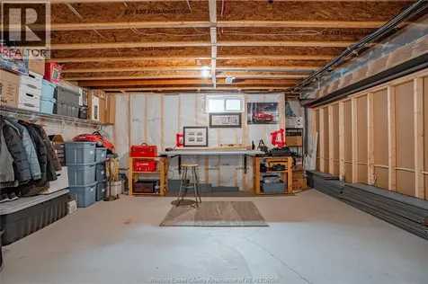 295 Crystal Bay Drive Amherstburg ON N9V 4A6