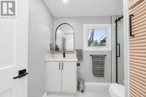 15 Cherrywood Lane Innisfil ON L9S 1M9