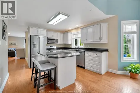 233 Crystal Bay Drive Amherstburg ON N9V 4A6