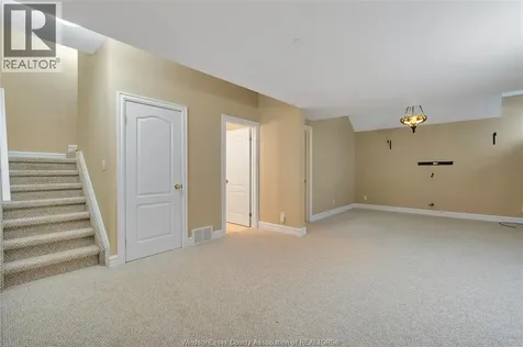 233 Crystal Bay Drive Amherstburg ON N9V 4A6