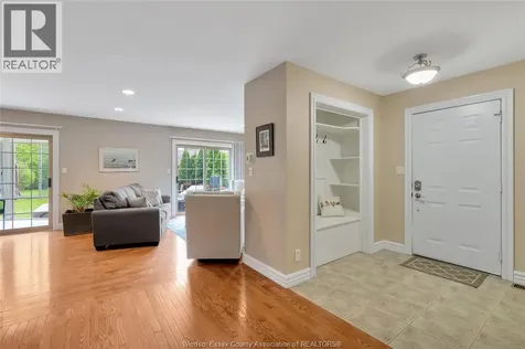233 Crystal Bay Drive Amherstburg ON N9V 4A6