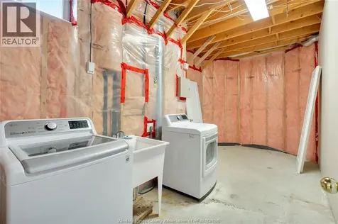 233 Crystal Bay Drive Amherstburg ON N9V 4A6