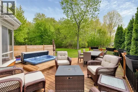 233 Crystal Bay Drive Amherstburg ON N9V 4A6
