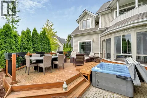 233 Crystal Bay Drive Amherstburg ON N9V 4A6
