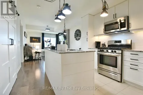 17 Spooner Crescent Collingwood ON L9Y 1T3