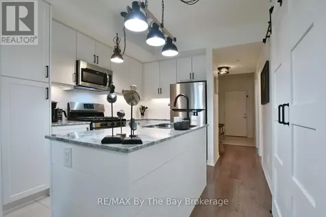 17 Spooner Crescent Collingwood ON L9Y 1T3