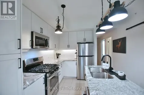 17 Spooner Crescent Collingwood ON L9Y 1T3