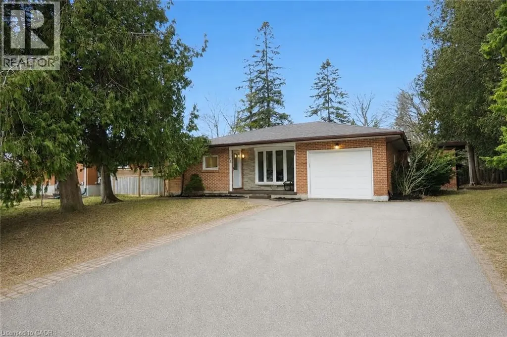 163 Pinegrove Crescent Waterloo ON N2L 4T9