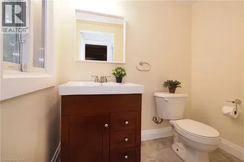163 Pinegrove Crescent Waterloo ON N2L 4T9
