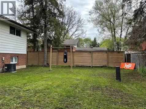 163 Pinegrove Crescent Waterloo ON N2L 4T9