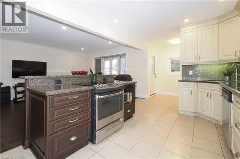 163 Pinegrove Crescent Waterloo ON N2L 4T9