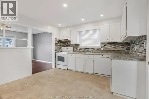 315 Mcnaughton Avenue East Chatham ON N7L 2G7