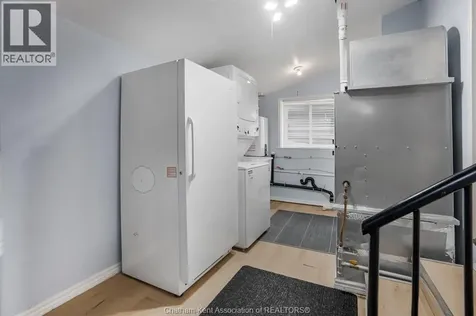 315 Mcnaughton Avenue East Chatham ON N7L 2G7