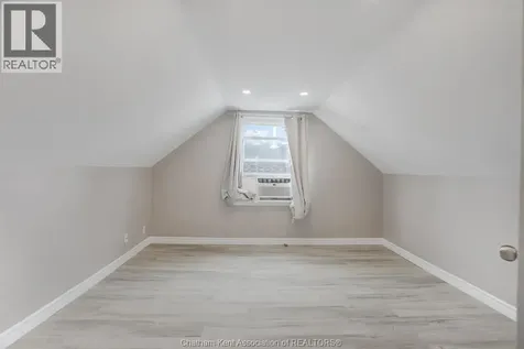 315 Mcnaughton Avenue East Chatham ON N7L 2G7