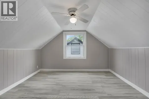 315 Mcnaughton Avenue East Chatham ON N7L 2G7
