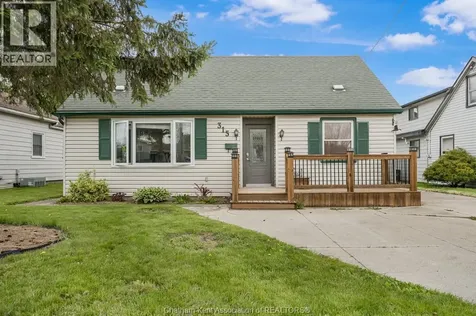315 Mcnaughton Avenue East Chatham ON N7L 2G7