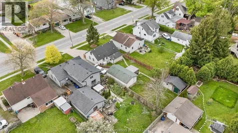 315 Mcnaughton Avenue East Chatham ON N7L 2G7