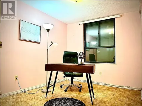 2721 Victoria Park Avenue Toronto (l'amoreaux) ON M1T 3N6