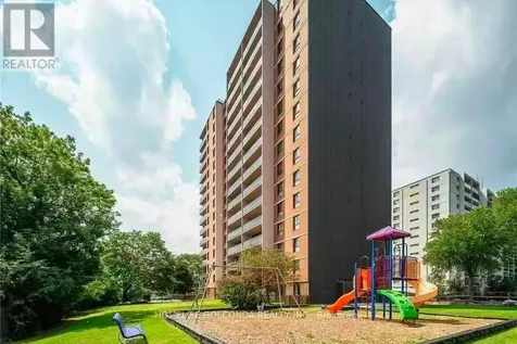 2721 Victoria Park Avenue Toronto (l'amoreaux) ON M1T 3N6