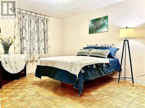 2721 Victoria Park Avenue Toronto (l'amoreaux) ON M1T 3N6