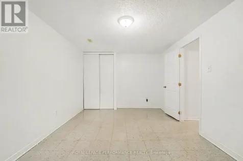 1641 Meadowbrook Road Ottawa ON K1B 4W6