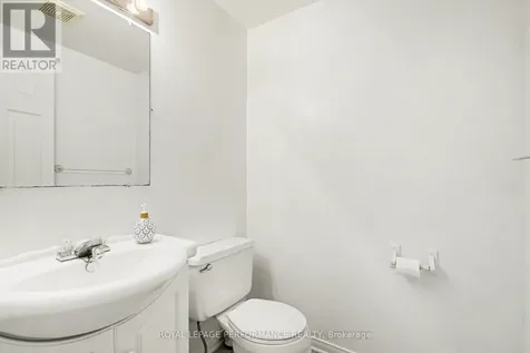 1641 Meadowbrook Road Ottawa ON K1B 4W6