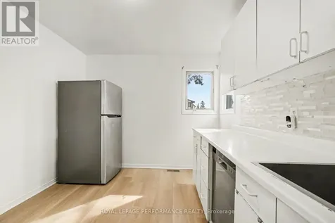 1641 Meadowbrook Road Ottawa ON K1B 4W6