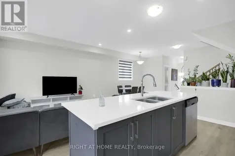 1020 Ballyhale Heights Ottawa ON K2J 6Y6