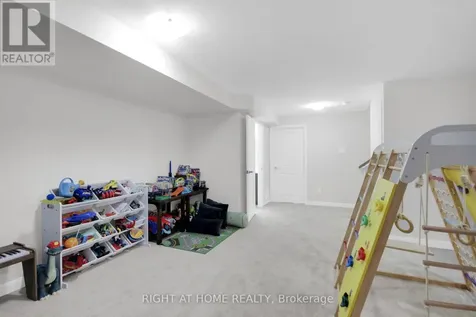 1020 Ballyhale Heights Ottawa ON K2J 6Y6