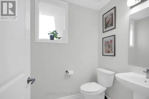 1020 Ballyhale Heights Ottawa ON K2J 6Y6