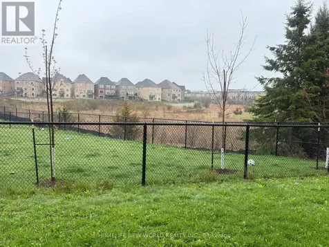 83 Kane Crescent Aurora ON L4G 0C6