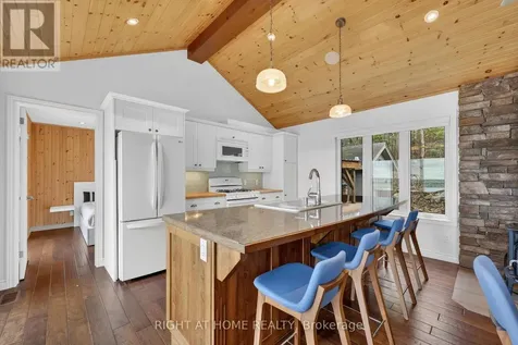 442 Silver Birch Drive Tiny ON L9M 0M5