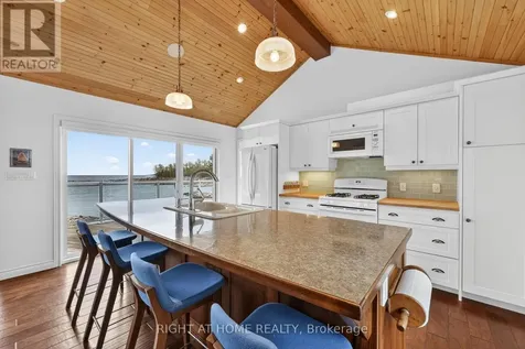 442 Silver Birch Drive Tiny ON L9M 0M5