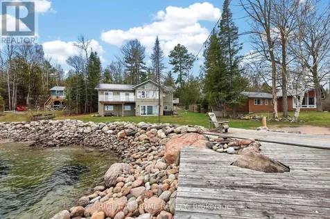 442 Silver Birch Drive Tiny ON L9M 0M5