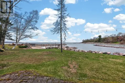 442 Silver Birch Drive Tiny ON L9M 0M5