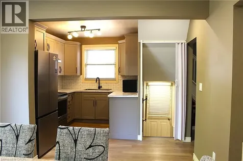 4935 Willmott Street Niagara Falls ON L2E 1Z6