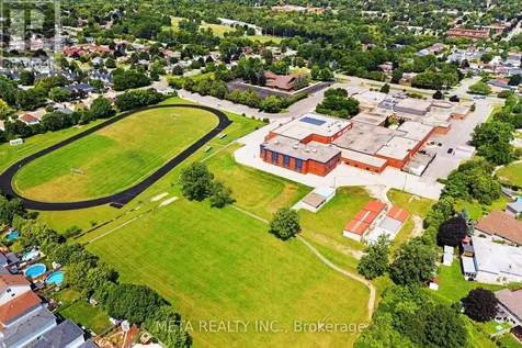 497 Langlaw Drive Cambridge ON N1P 1H8