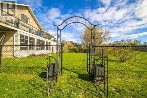 2172 Katchewanooka Court Selwyn ON K0L 3G0