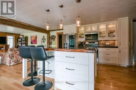 465 Ridge Road East Oro-medonte ON L0L 2E0
