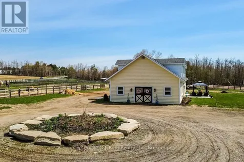 465 Ridge Road East Oro-medonte ON L0L 2E0
