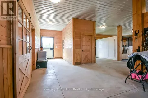 465 Ridge Road East Oro-medonte ON L0L 2E0