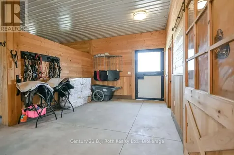 465 Ridge Road East Oro-medonte ON L0L 2E0