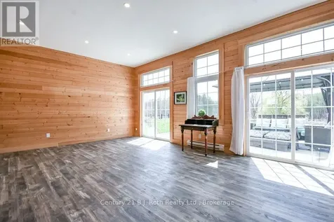 465 Ridge Road East Oro-medonte ON L0L 2E0