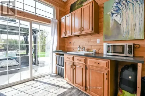 465 Ridge Road East Oro-medonte ON L0L 2E0