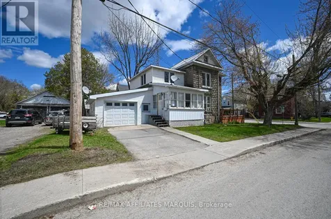 2 Foster Avenue Smiths Falls ON K7A 1K1